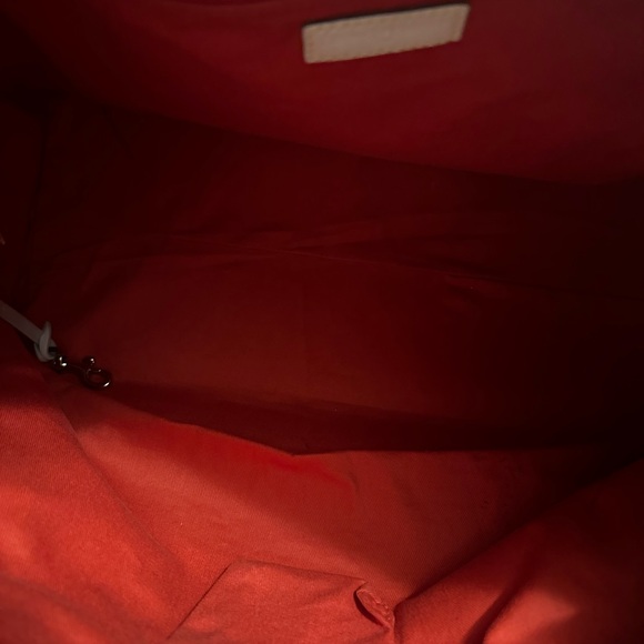 Dooney And Bourke  rare rare denim splash with white leather trim, gold hardware - Picture 9 of 16